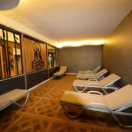 Idas Club Szálloda