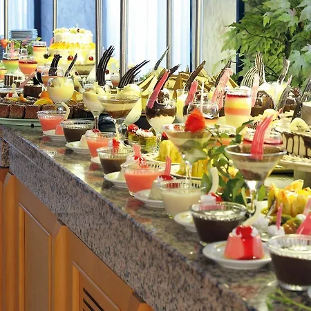 Idas Club Hotel 4*